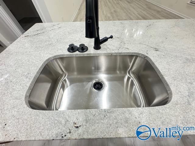 Building Photo - 206 James River Dr