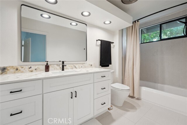 Building Photo - 4372 Park Vicente