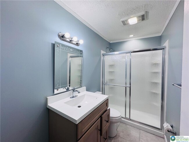 Building Photo - 402 S Bradford St