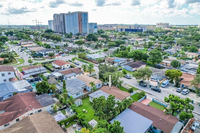 Building Photo - 11239 SW 5th Terrace