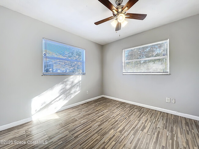 Building Photo - 1509 Bon Air Plaza