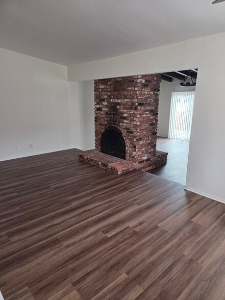 Building Photo - 21322 Marjorie Ave
