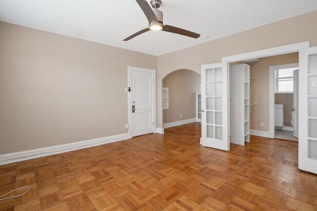 Building Photo - Move over, Linguini!