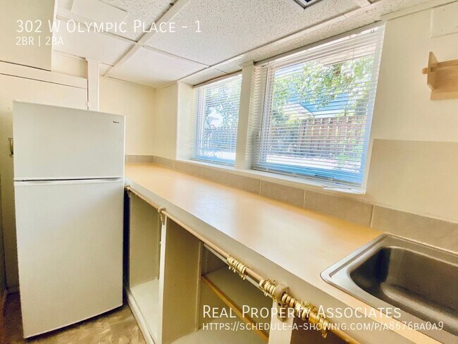Building Photo - 302 W Olympic Pl