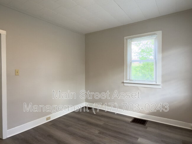 Building Photo - 129 N Prince St