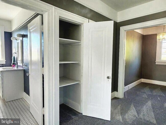 Building Photo - 515 Fourth St