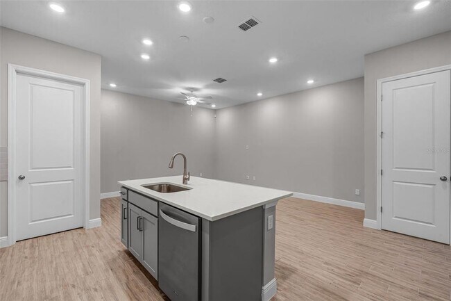 Building Photo - 6477 Cyrils Dr