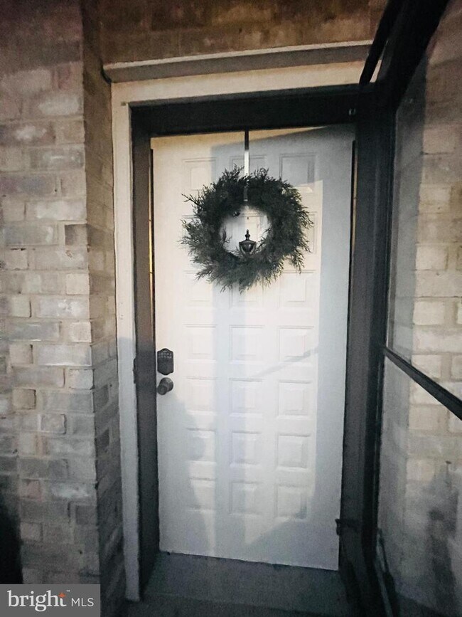 Building Photo - 201 Village Walk