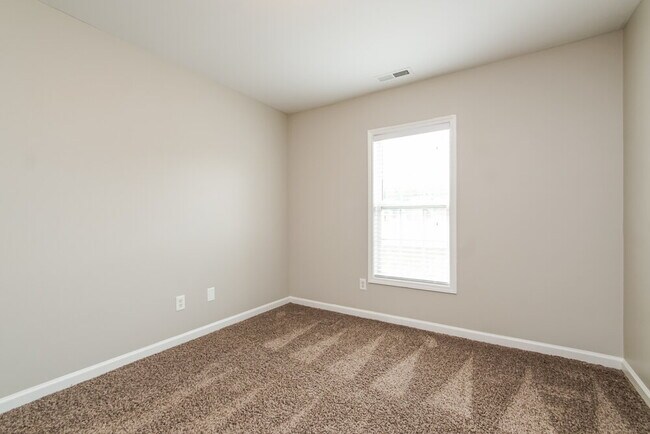 Building Photo - 1248 Braemar Highland Dr