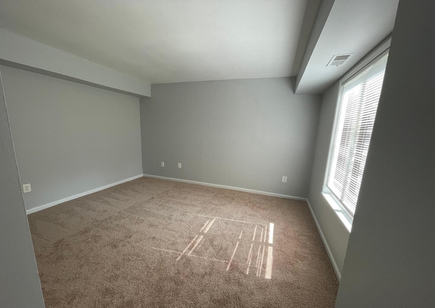 Building Photo - 8867 Rollright Ct