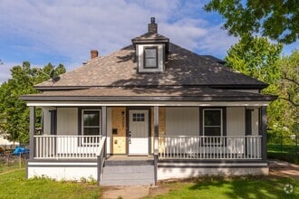 Building Photo - 207 N Leeds Ave