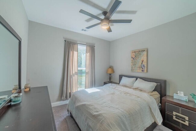 Building Photo - Coming Available!