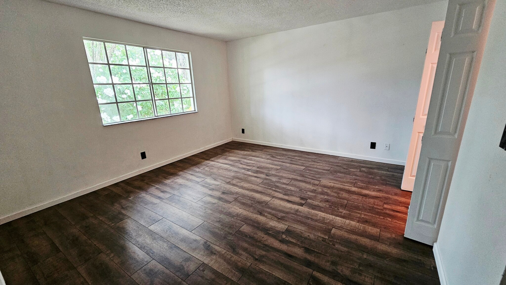 Bedroom - 1131 Imperial Lake Rd