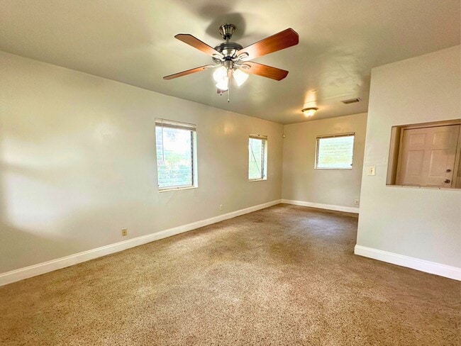 Building Photo - 1206 NW 17th Ave