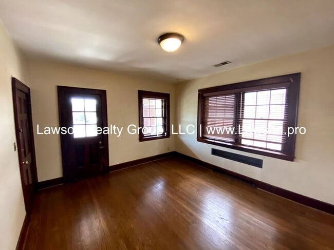 Building Photo - 343 Albemarle Ave SW
