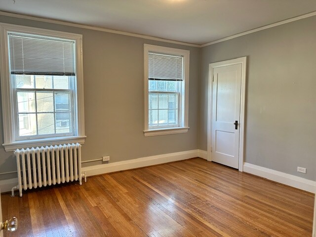 Building Photo - 303 N New St