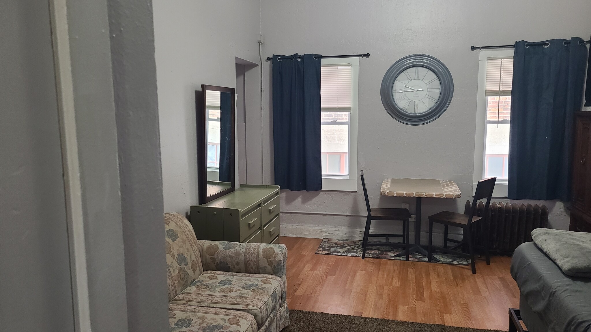 Building Photo - 2344 Prospect Ave E