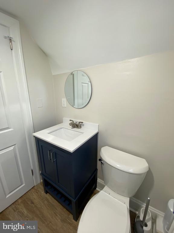 Building Photo - 478 E Main St