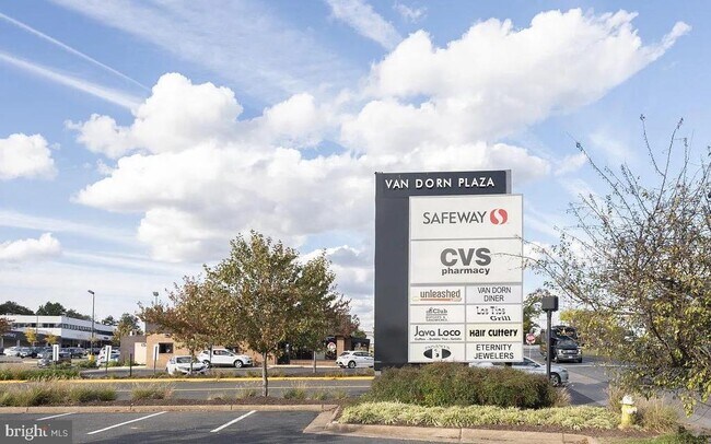 Building Photo - 12 S Van Dorn St