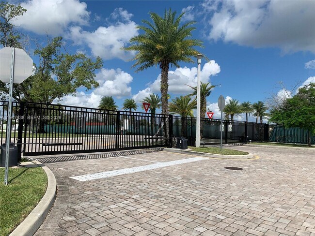 Building Photo - 4416 NW 9th St.