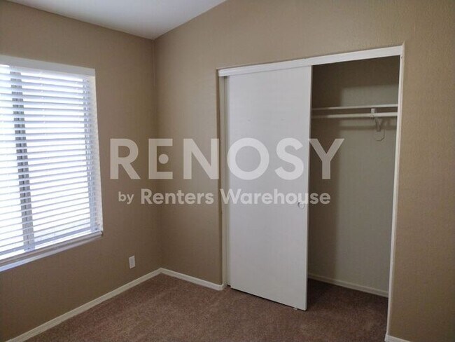 Building Photo - Self-Tour with Rently! Beautiful 3BR + Den Home in Parkwood Ranch!
