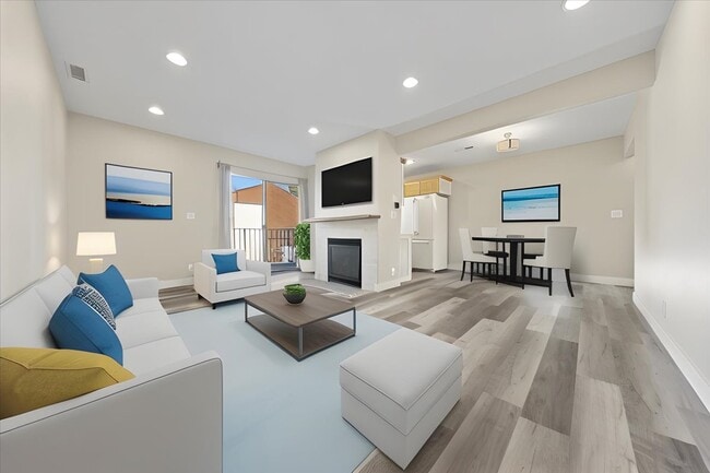 Building Photo - 2436 S Elizabeth St