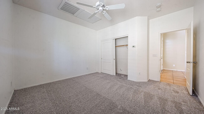 Building Photo - 7015 W Southgate Ave