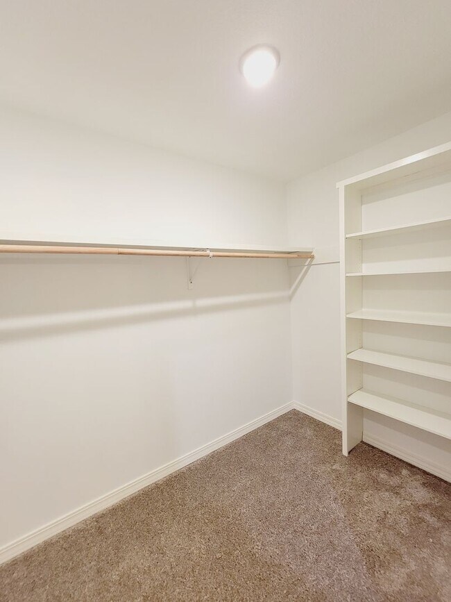 Building Photo - Lots Of New in Marlborough Manor w/ 3 Car Garage