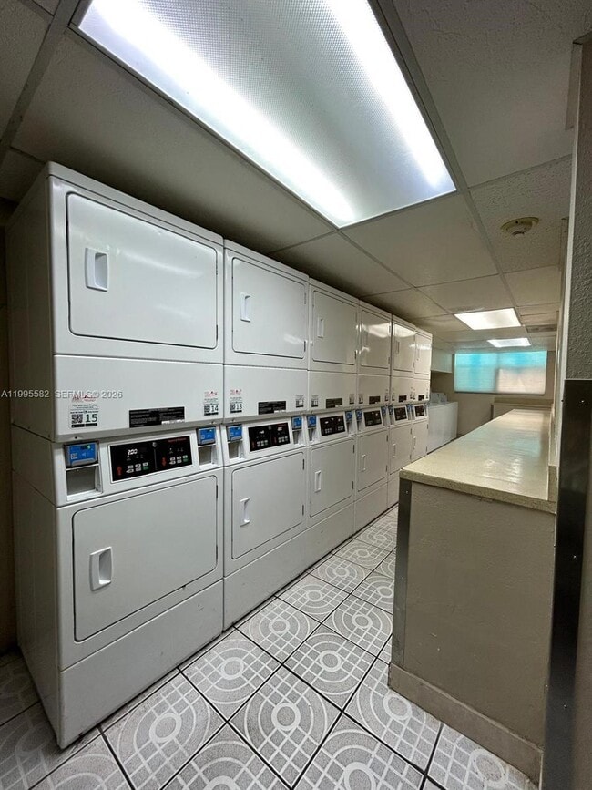 Building Photo - 1805 Sans Souci Blvd