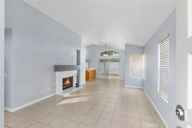 Building Photo - 28243 Valombrosa Dr