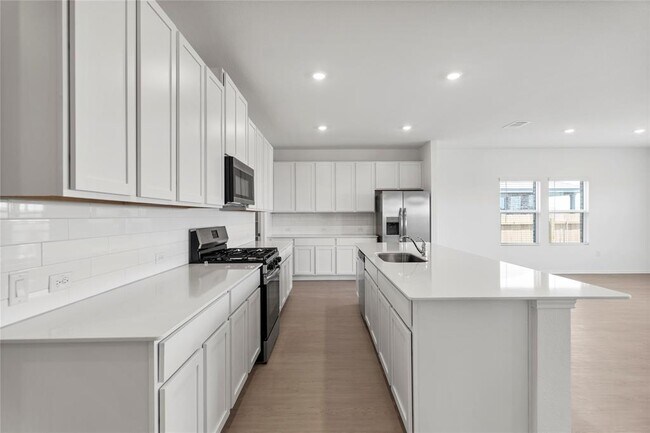 Building Photo - 110 Miglia St