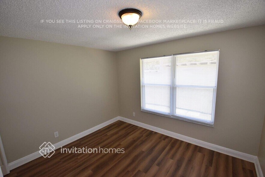 Building Photo - 4998 NW 5th Ave