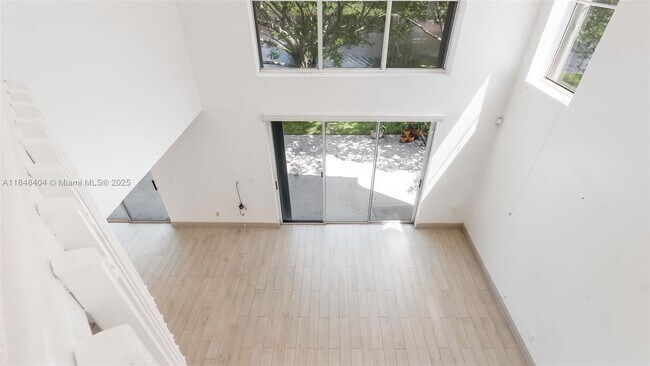 Building Photo - 909 Garnet Cir