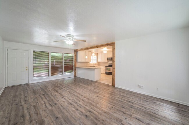 Building Photo - New Renovated Home in Fort Worth Coming Soon!