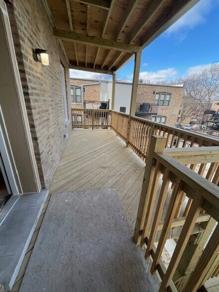 Building Photo - 1250 W Eddy St