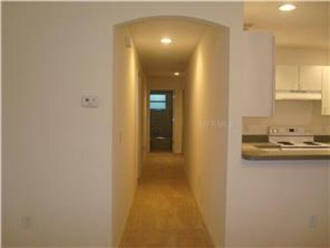 Building Photo - Nice 4 bedroom home in Kissimmee