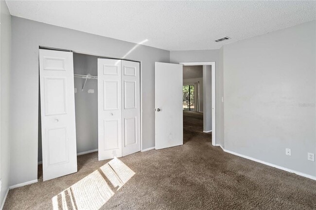 Building Photo - 218 Cranbrook Dr