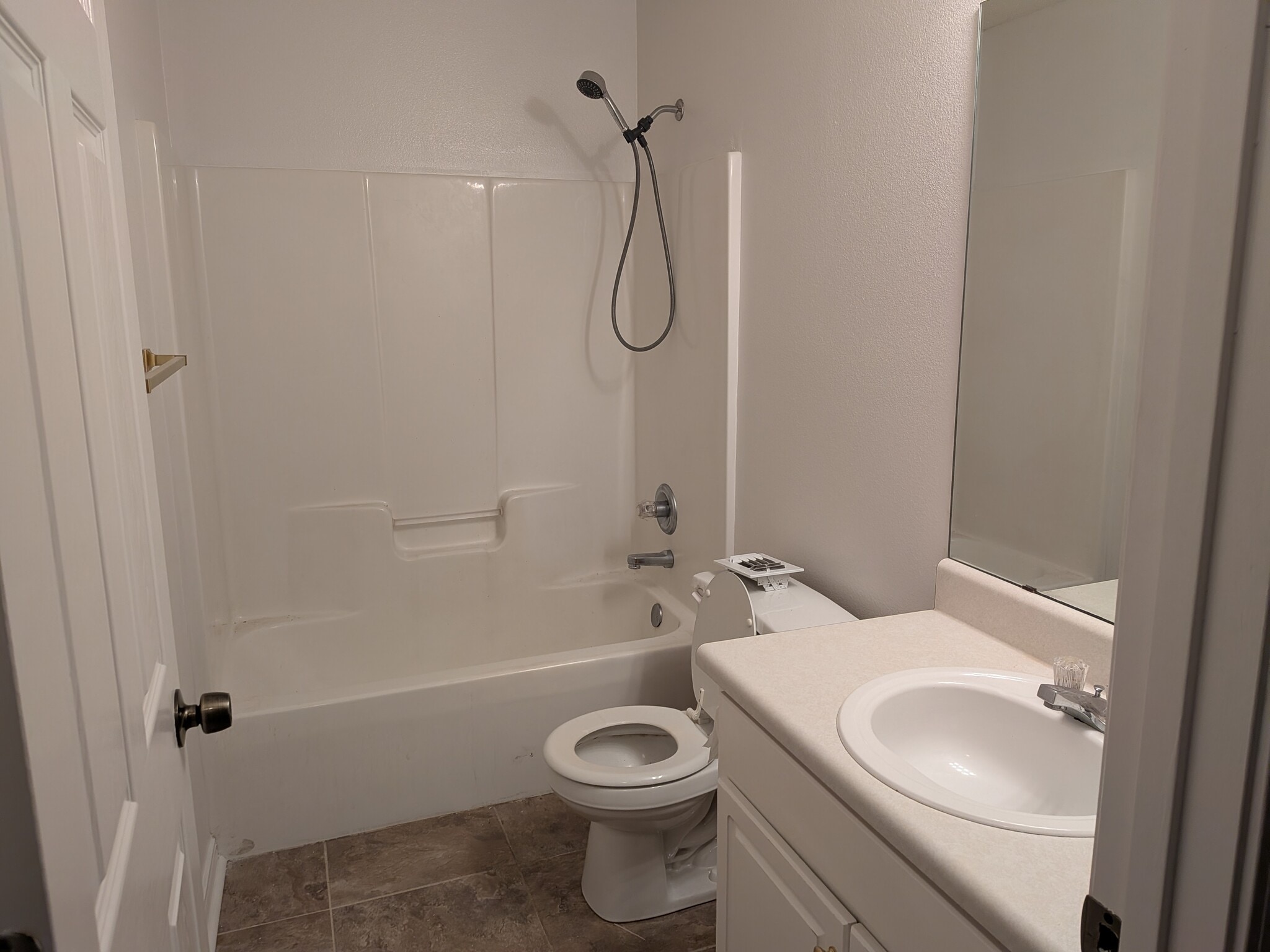 Bathroom #2 - 574 Rough Leaf Ln