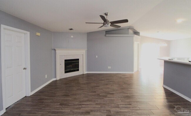 Building Photo - 1118 Calinda Dr