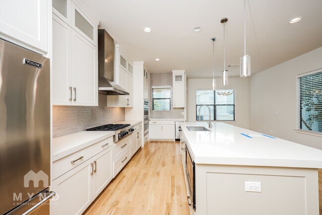 Building Photo - 4216 Bowser Ave
