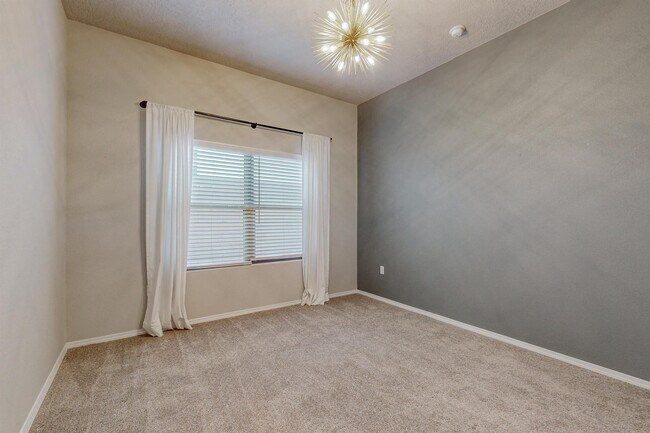 Building Photo - 6011 Buckthorn Ave NW