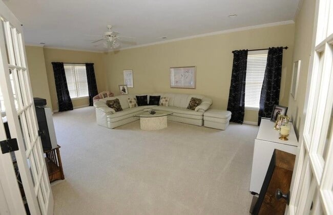 Building Photo - 3491 E Taplow Way