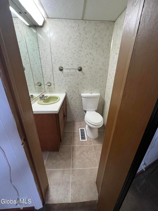 Building Photo - 214 Market St