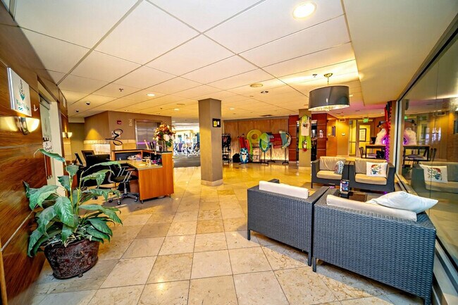 Building Photo - 3404 American Dr