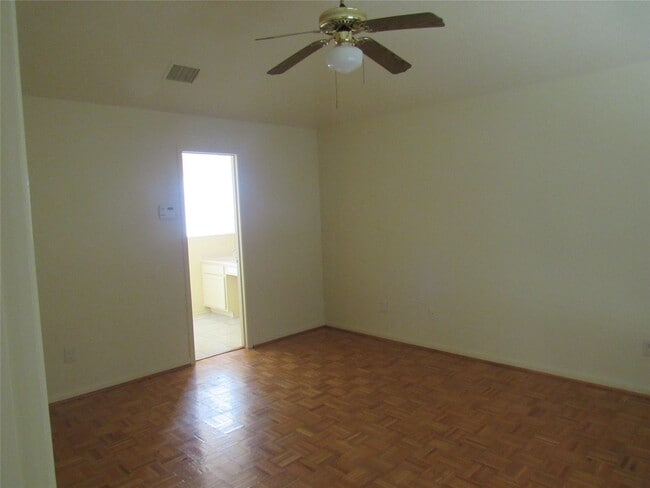 Building Photo - 5418 Imperial Grove Dr