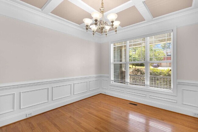 Building Photo - Spacious 4-Bedroom Home for Rent in Kings Grant Fayetteville – 15 Minutes from Fort Bragg