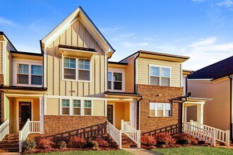 Building Photo - End-Unit Townhome w/3BR + 2-Car Garage + Balcony  - FIRST MONTH FREE