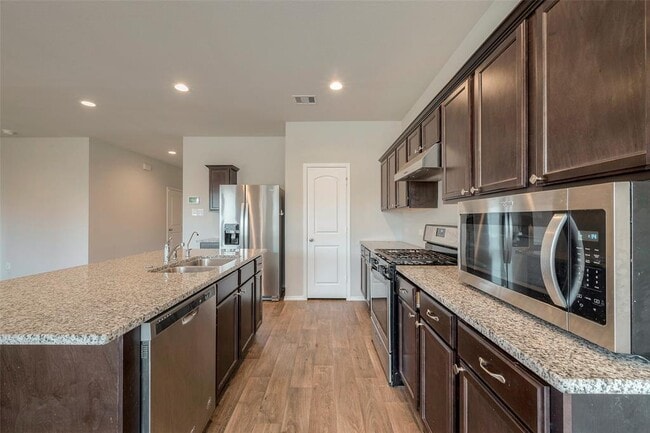 Building Photo - 2318 Georgina Falls Dr