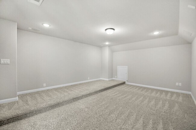 Building Photo - 4BR, 3BA Home Near Top-Rated Schools in a ...