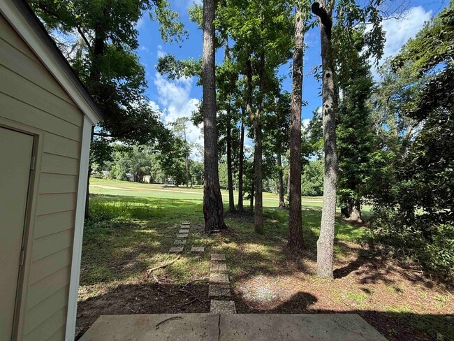 Building Photo - 1820 Nicklaus Dr